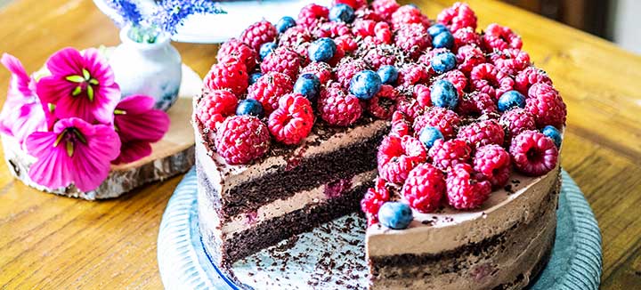 Chocolate-raspberry cake (vegan)